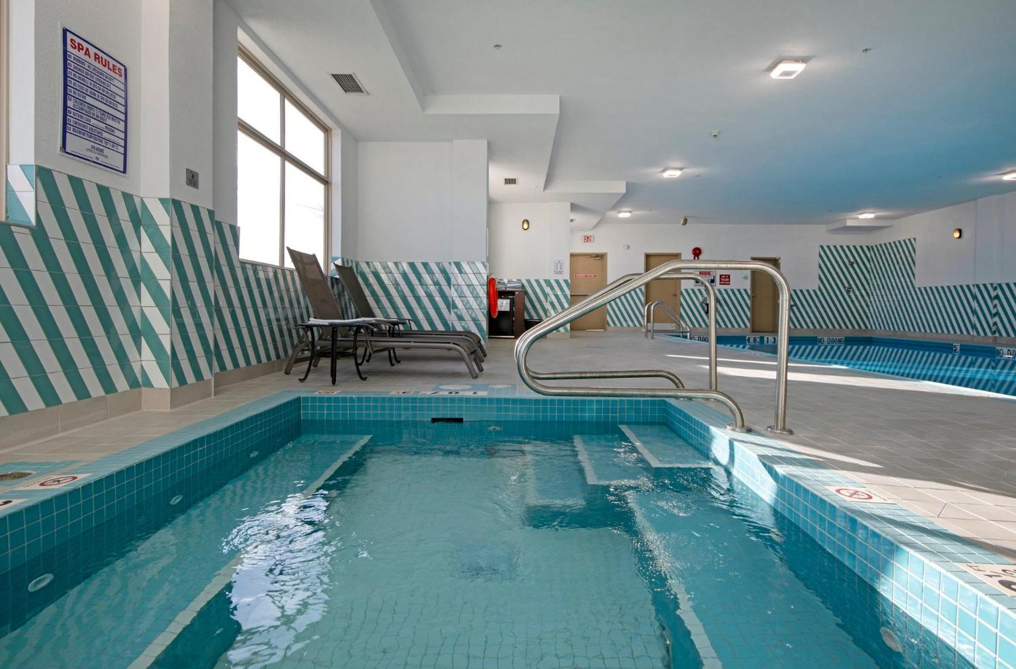 Holiday Inn Hotel And Suites-Kamloops By Ihg Exteriér fotografie