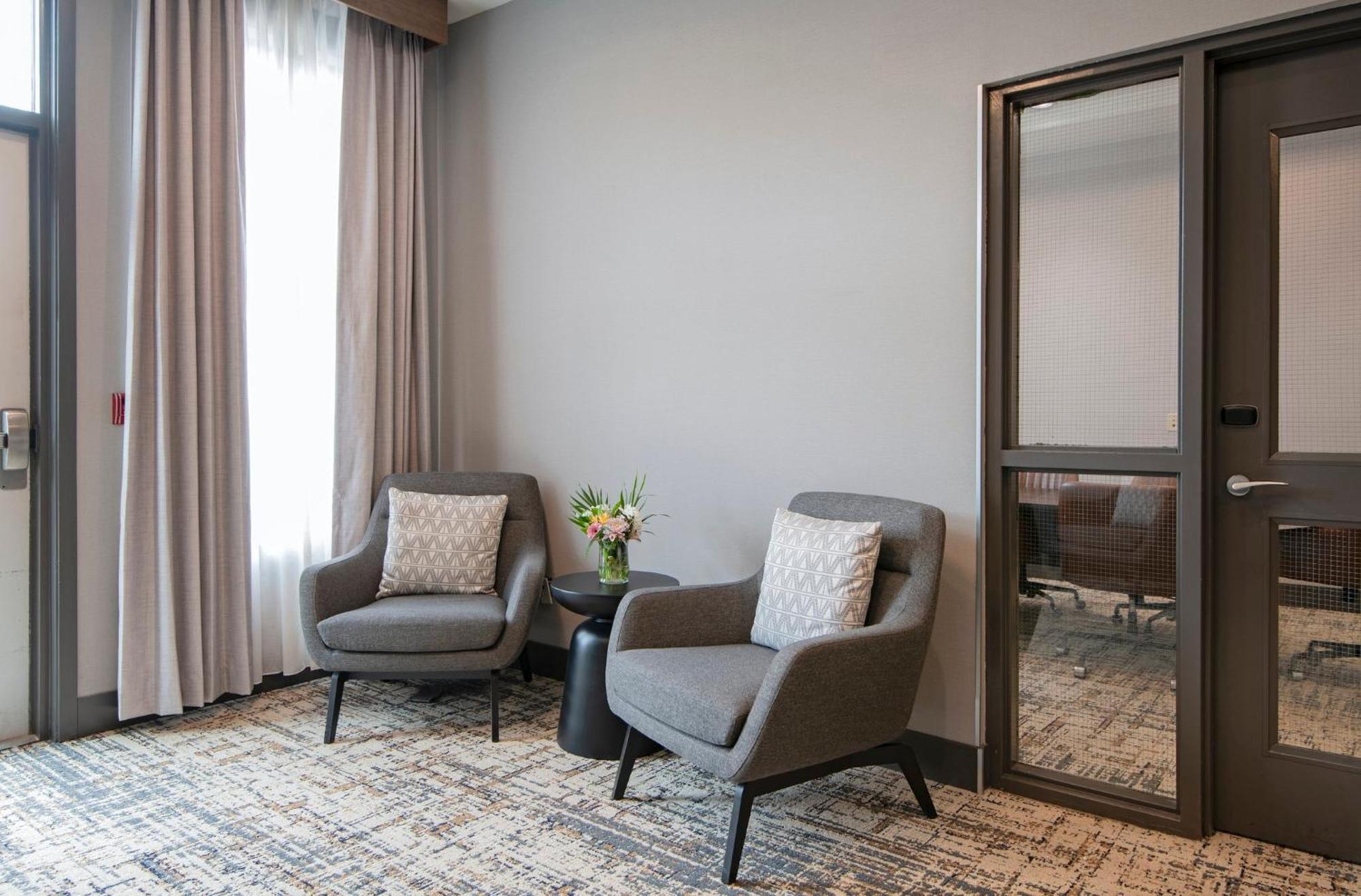Holiday Inn Hotel And Suites-Kamloops By Ihg Exteriér fotografie